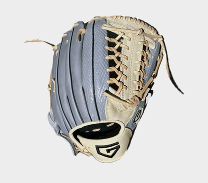 Gunpowder Outfield Glove